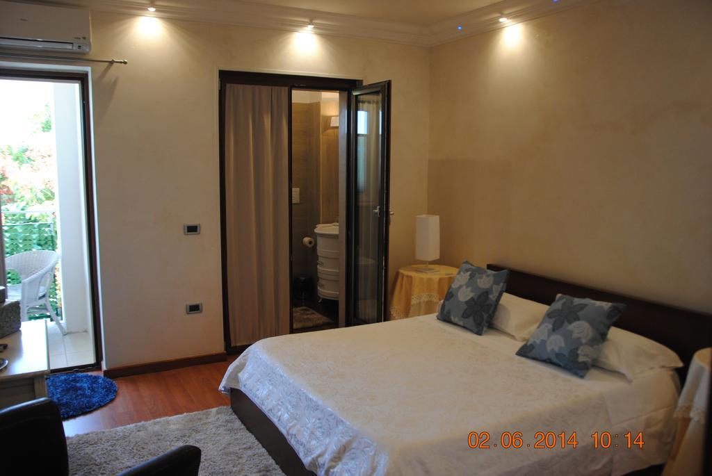 Relais Villa Stella Taranto Bagian luar foto