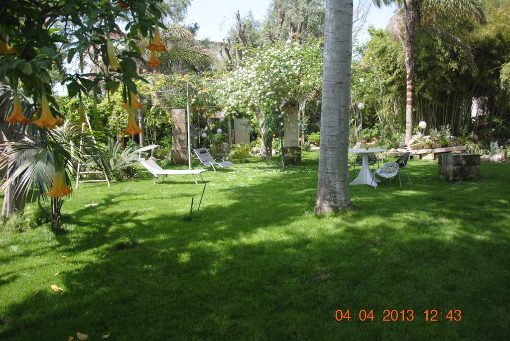 Relais Villa Stella Taranto Bagian luar foto