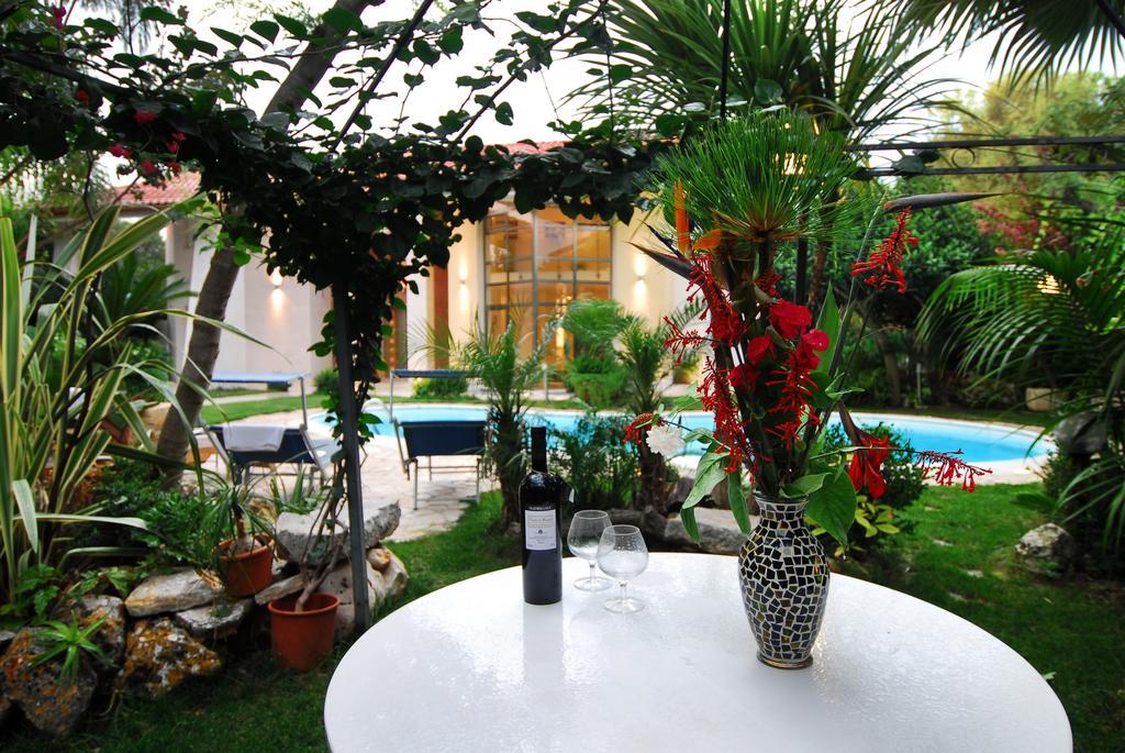 Relais Villa Stella Taranto Bagian luar foto