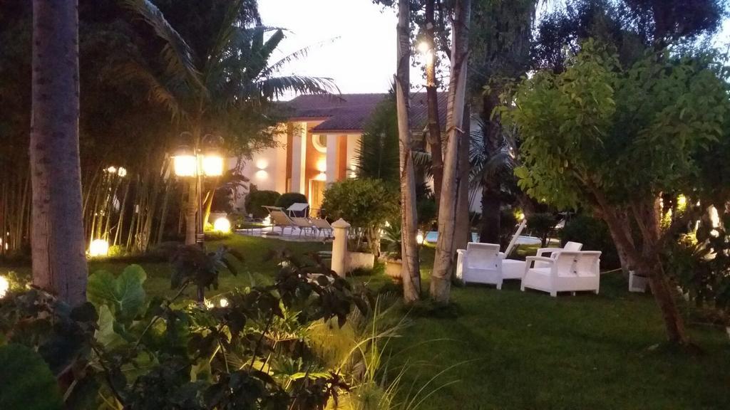 Relais Villa Stella Taranto Bagian luar foto
