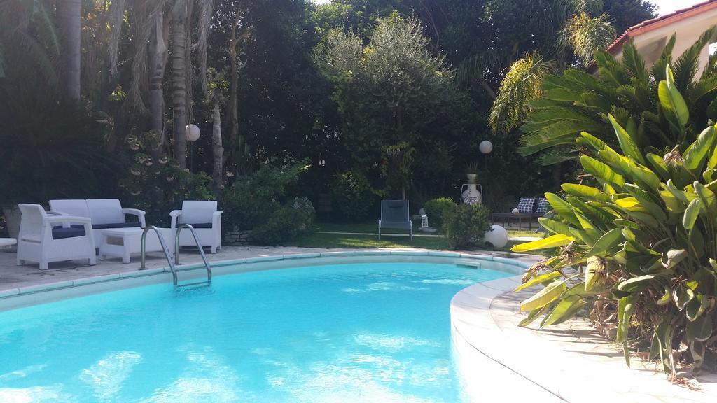 Relais Villa Stella Taranto Bagian luar foto