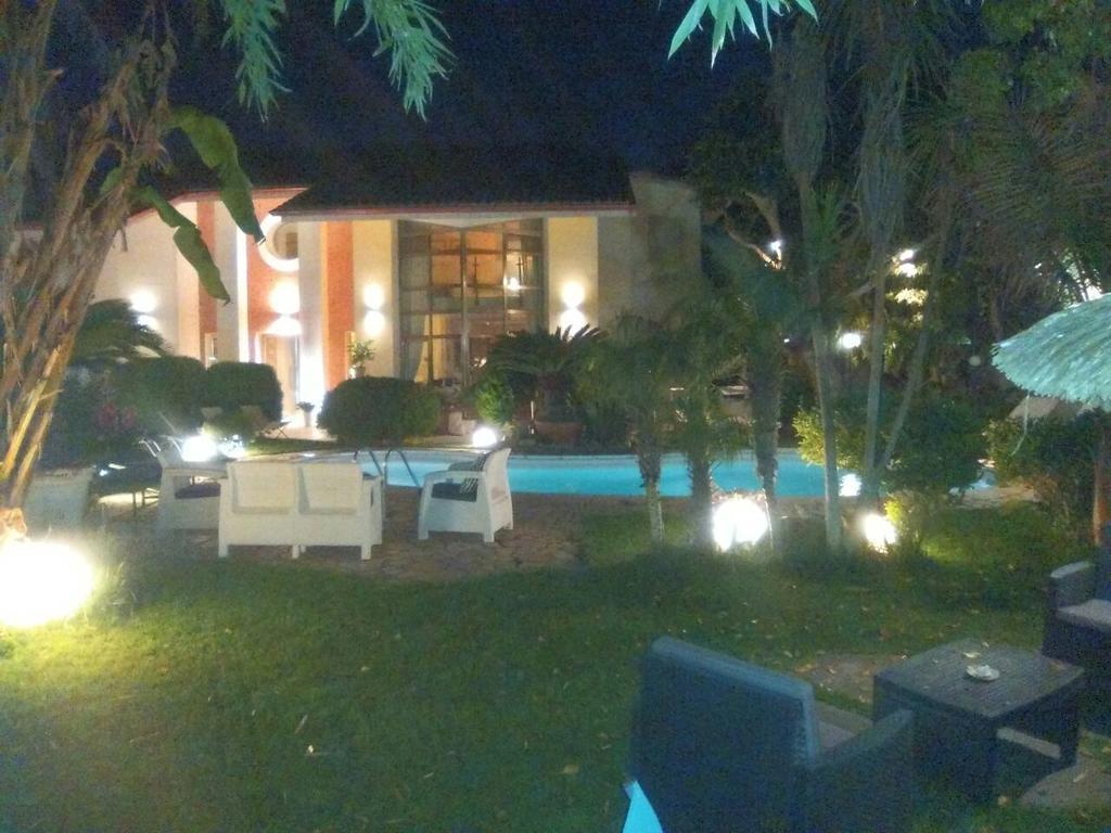 Relais Villa Stella Taranto Bagian luar foto