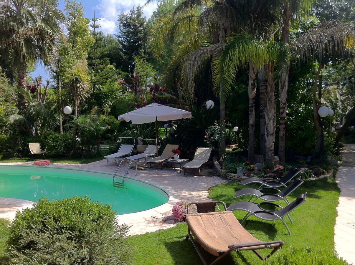Relais Villa Stella Taranto Bagian luar foto